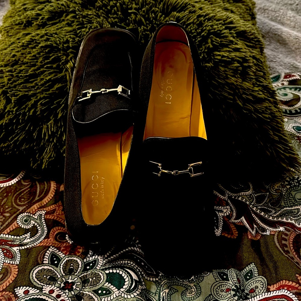 GUCCI loafers size 10B Black,  comfort to dress up or pair with jeans!